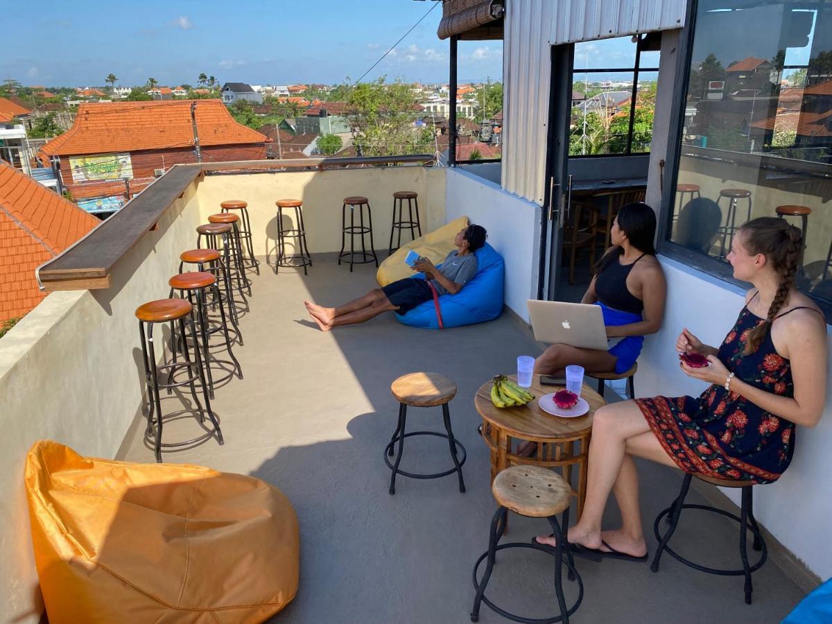 Amigos Guesthouse & Hostel Canggu Extérieur photo